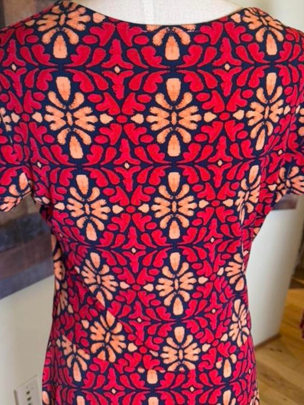 Leota Red Floral V-Neck Midi Dress with Cream Accents - Picture 3 of 5